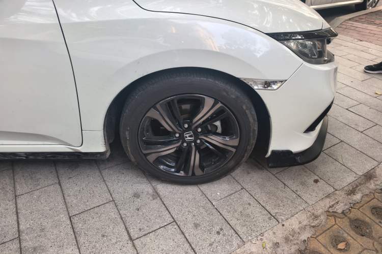 Used Honda Civic 2019 220TURBO CVT Dynamic Edition China VI Emission Standard Exterior 1