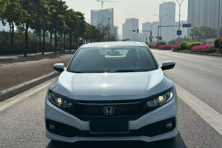 Used Honda Civic 2019 220TURBO CVT Dynamic Edition China VI Emission Standard Exterior 1