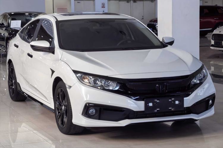 Used Honda Civic 2019 220TURBO CVT Dynamic Edition China VI Emission Standard Exterior 1