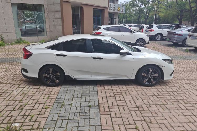 Used Honda Civic 2019 220TURBO CVT Dynamic Edition China VI Emission Standard Exterior 2