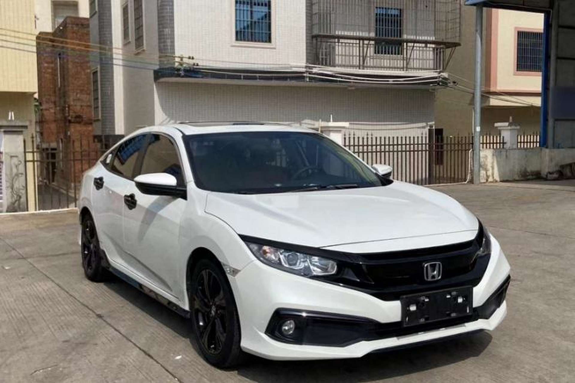 Used Honda Civic 2019 220TURBO CVT Dynamic Edition China VI Emission Standard Exterior 2