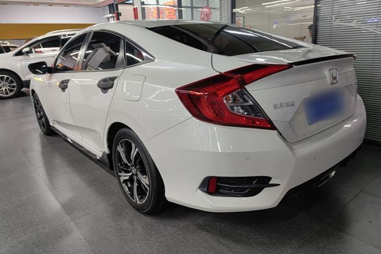 Used Honda Civic 2019 220TURBO CVT Dynamic Edition China VI Emission Standard Exterior 2
