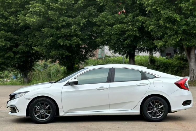 Used Honda Civic 2019 220TURBO Manual Jinkong Edition China VI Exterior 2