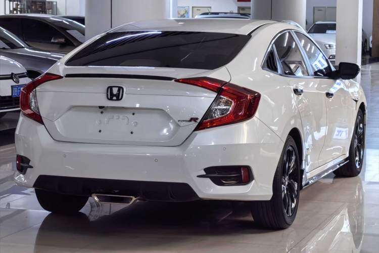 Used Honda Civic 2019 220TURBO CVT Dynamic Edition China VI Emission Standard Exterior 2