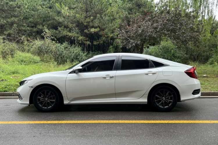 Used Honda Civic 2019 220TURBO CVT Dynamic Edition China VI Exterior 2