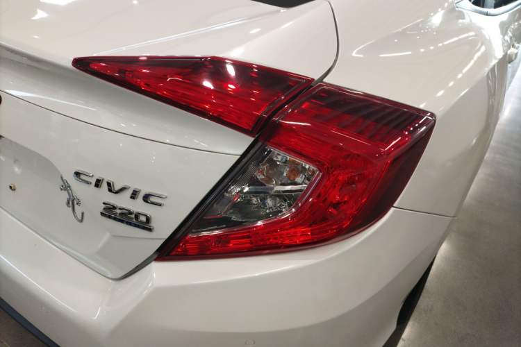Used Honda Civic 2019 220TURBO CVT Dynamic Edition China VI Exterior 3
