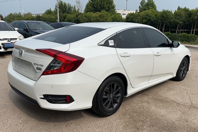 Used Honda Civic 2019 220TURBO CVT Dynamic Edition China VI Exterior 3