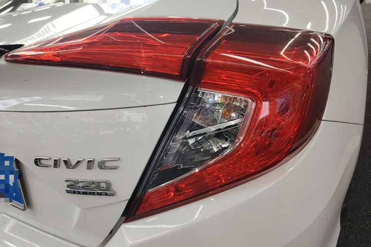 Used Honda Civic 2019 220TURBO CVT Dynamic Edition China VI Emission Standard Exterior 3