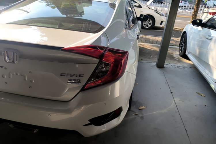 Used Honda Civic 2019 220TURBO CVT Dynamic Edition China VI Emission Standard Exterior 3