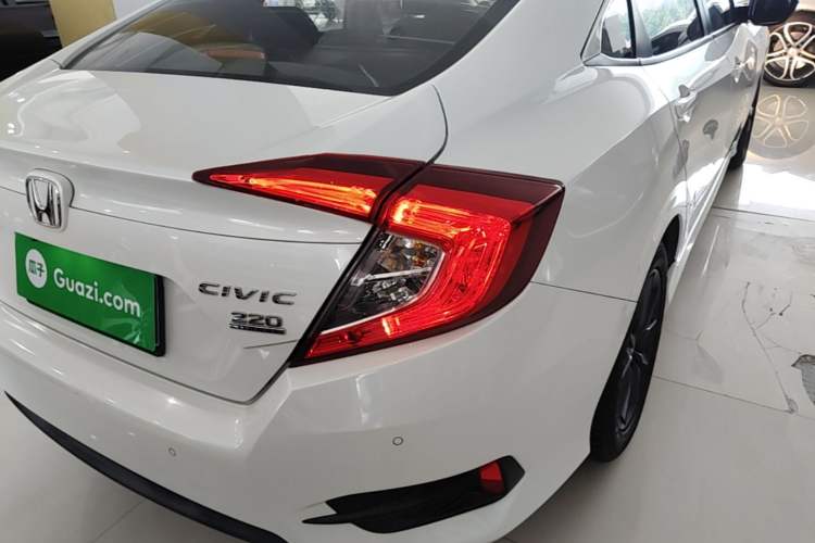Used Honda Civic 2019 220TURBO CVT Dynamic Edition China VI Exterior 3