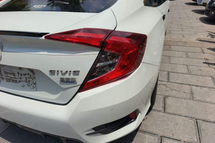 Used Honda Civic 2019 220TURBO CVT Dynamic Edition China VI Emission Standard Exterior 3