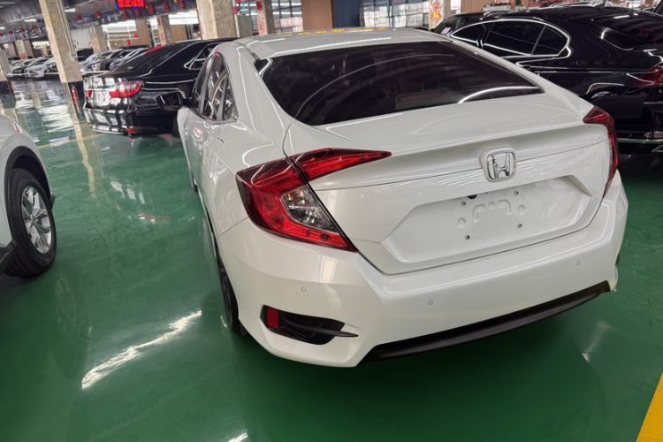 Used Honda Civic 2019 220TURBO CVT Dynamic Edition China VI Exterior 3