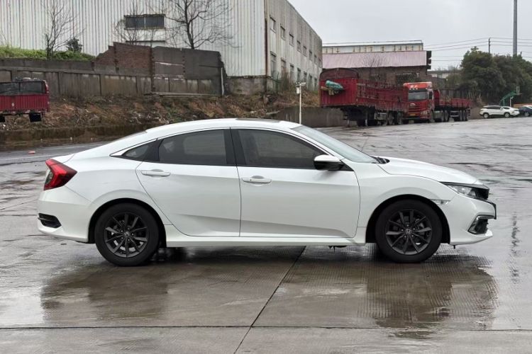 Used Honda Civic 2019 220TURBO CVT Dynamic Edition China VI Exterior 4
