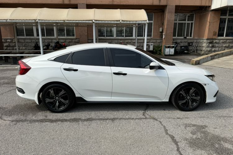 Used Honda Civic 2019 220TURBO CVT Dynamic Edition China VI Emission Standard Exterior 4