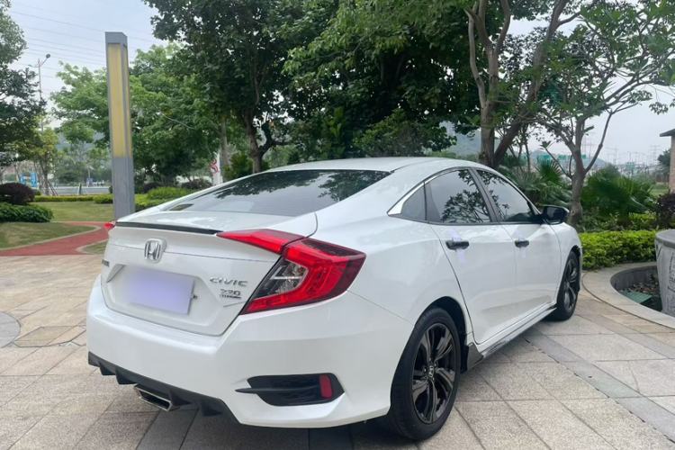 Used Honda Civic 2019 220TURBO CVT Dynamic Edition China V Emission Standard Exterior 4