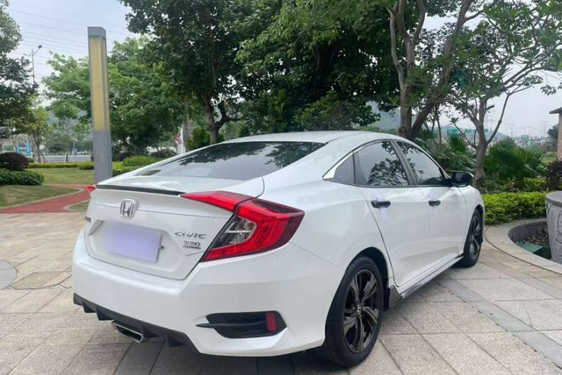Used Honda Civic 2019 220TURBO CVT Dynamic Edition China V Emission Standard Exterior 4