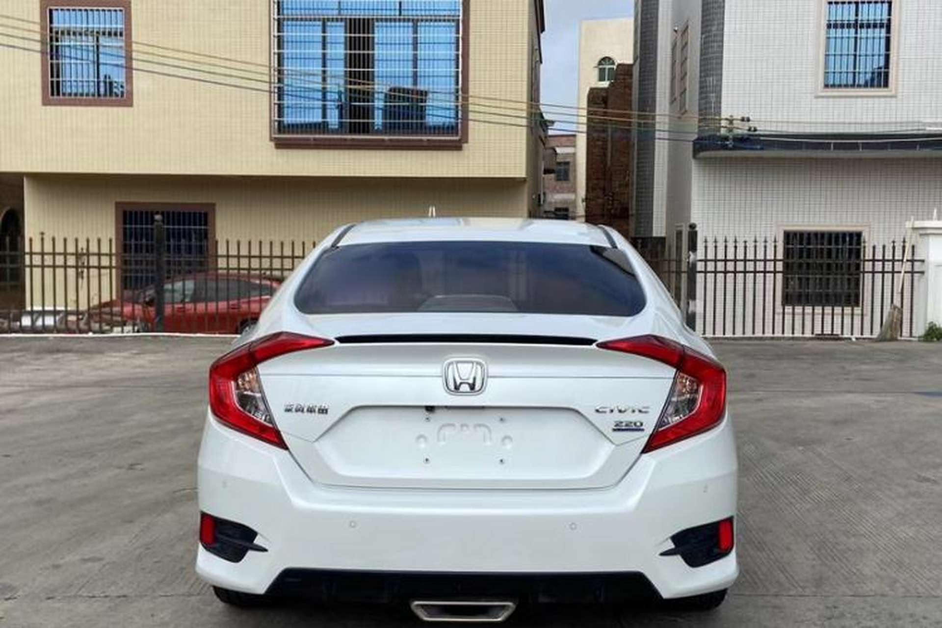 Used Honda Civic 2019 220TURBO CVT Dynamic Edition China VI Emission Standard Exterior 4