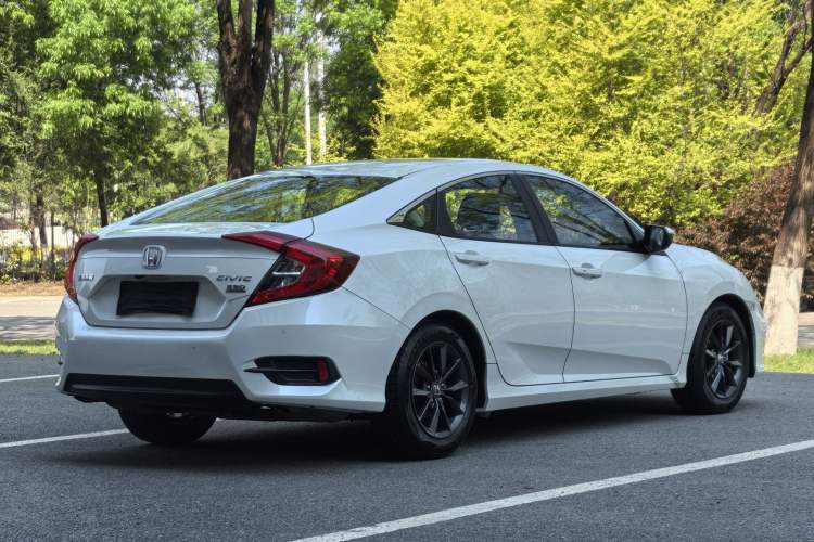 Used Honda Civic 2019 220TURBO CVT Dynamic Edition China V Exterior 4
