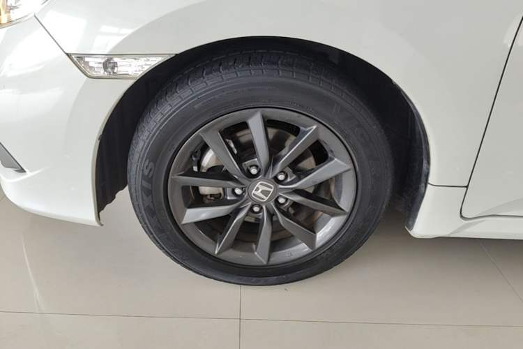 Used Honda Civic 2019 220TURBO CVT Dynamic Edition China VI Exterior 4
