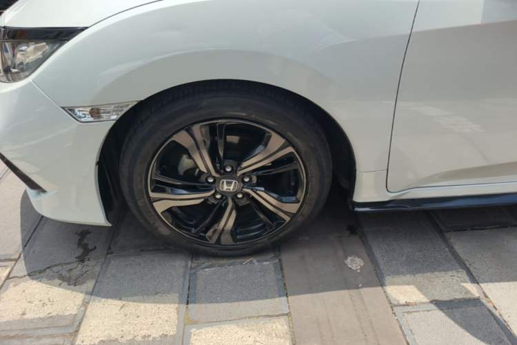 Used Honda Civic 2019 220TURBO CVT Dynamic Edition China VI Emission Standard Exterior 4
