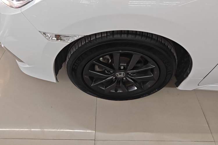 Used Honda Civic 2019 220TURBO CVT Dynamic Edition China VI Exterior 4