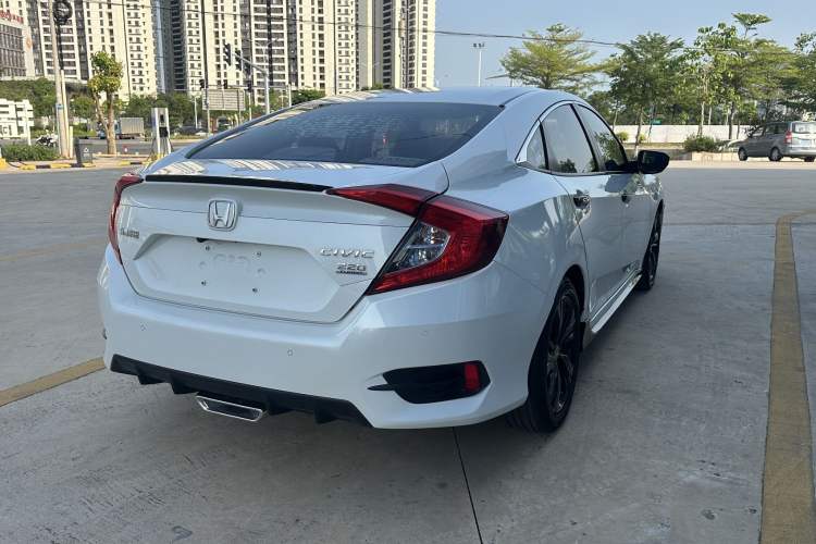 Used Honda Civic 2019 220TURBO CVT Dynamic Edition China VI Emission Standard Exterior 4