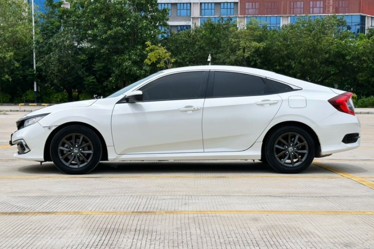 Used Honda Civic 2019 220TURBO CVT Dynamic Edition China V Exterior 4