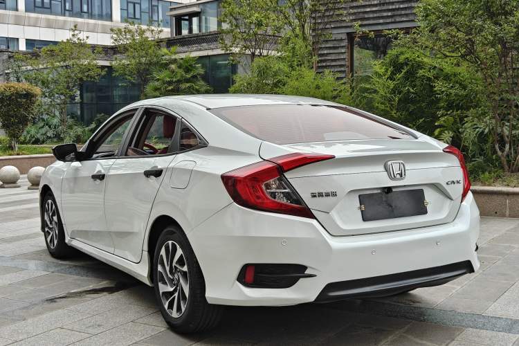 Used Honda Civic 2019 180TURBO CVT Shangyue Edition China V Emission Standard Exterior 4
