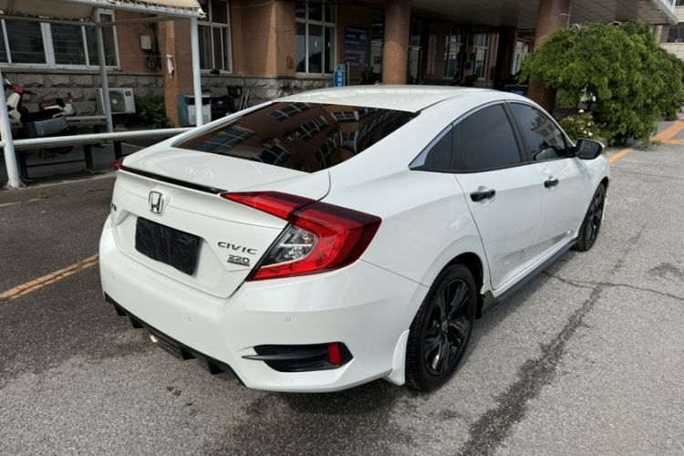 Used Honda Civic 2019 220TURBO CVT Dynamic Edition China VI Emission Standard Exterior 5