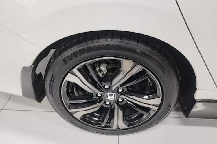 Used Honda Civic 2019 220TURBO CVT Dynamic Edition China V Emission Standard Exterior 5
