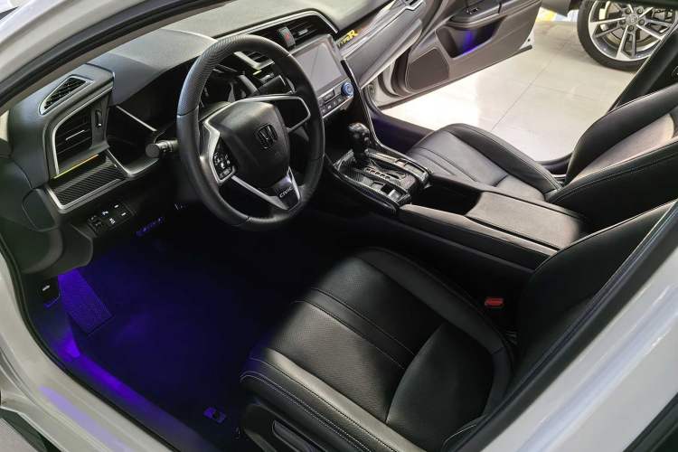 Used Honda Civic 2019 220TURBO CVT Dynamic Edition China VI Emission Standard Exterior 6