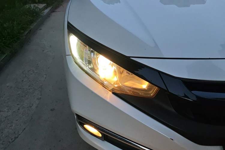 Used Honda Civic 2019 220TURBO CVT Dynamic Edition China VI Exterior 6