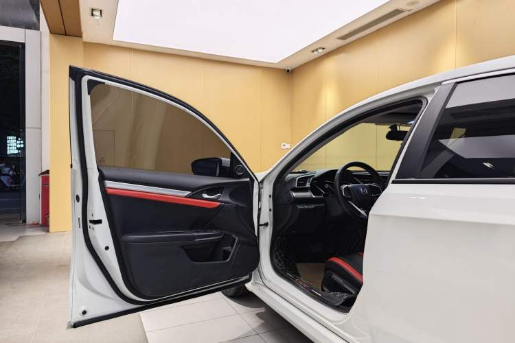 Used Honda Civic 2019 220TURBO CVT Dynamic Edition China VI Exterior 7