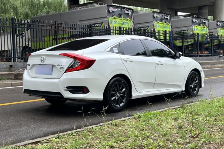 Used Honda Civic 2019 220TURBO CVT Dynamic Edition China VI Exterior 8