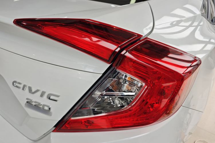 Used Honda Civic 2019 220TURBO CVT Dynamic Edition China VI Exterior 9
