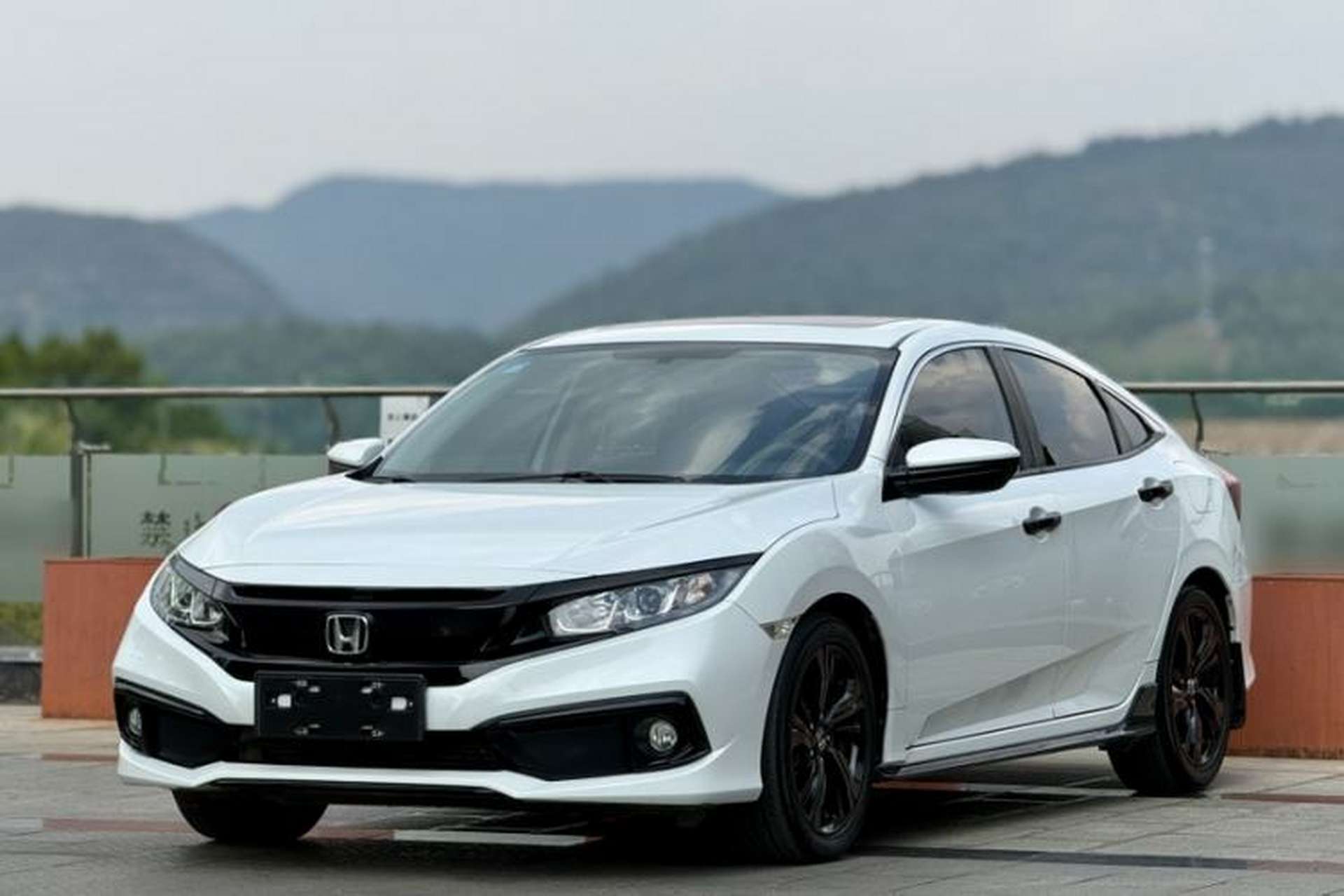 Used Honda Civic 2019 220TURBO CVT Dynamic Edition China VI Emission Standard Front Left 45 Deg