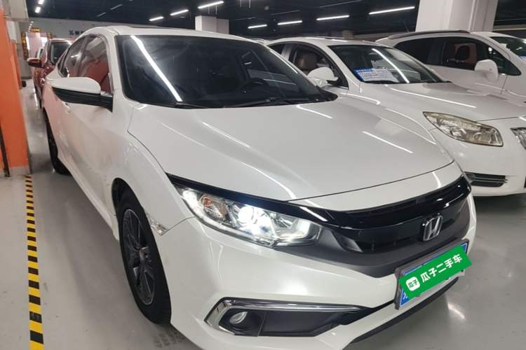Used Honda Civic 2019 220TURBO CVT Dynamic Edition China VI Front Right 45 Deg