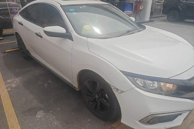 Used Honda Civic 2019 220TURBO CVT Dynamic Edition China VI Emission Standard Front Right 45 Deg