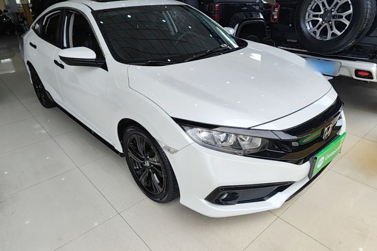 Used Honda Civic 2019 220TURBO CVT Dynamic Edition China VI Emission Standard Front Right 45 Deg