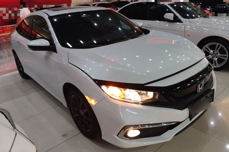 Used Honda Civic 2019 220TURBO CVT Dynamic Edition China VI Front Right 45 Deg