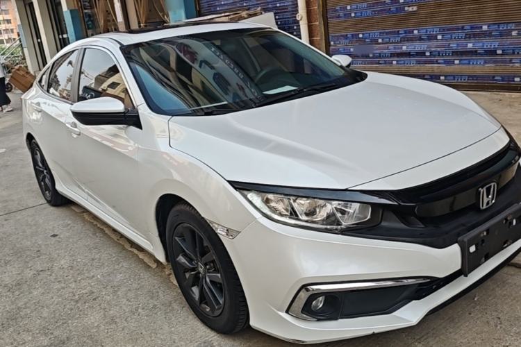 Used Honda Civic 2019 220TURBO CVT Dynamic Edition China VI Front Right 45 Deg