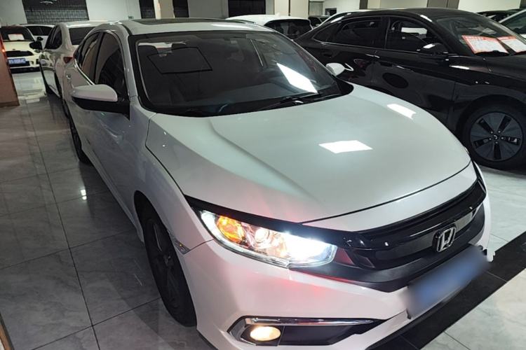 Used Honda Civic 2019 180TURBO CVT Shangdong Edition China V Front Right 45 Deg