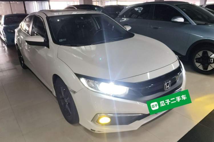 Used Honda Civic 2019 220TURBO CVT Dynamic Edition China VI Front Right 45 Deg