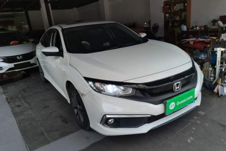 Used Honda Civic 2019 220TURBO CVT Dynamic Edition China VI Front Right 45 Deg