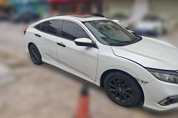 Used Honda Civic 2019 220TURBO CVT Dynamic Edition China VI Front Right 45 Deg