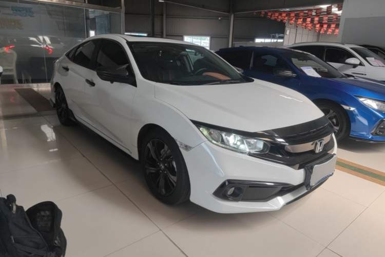 Used Honda Civic 2019 220TURBO CVT Dynamic Edition China VI Emission Standard Front Right 45 Deg