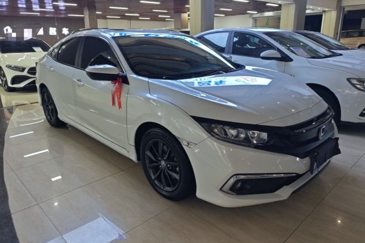 Used Honda Civic 2019 220TURBO CVT Dynamic Edition China VI Front Right 45 Deg