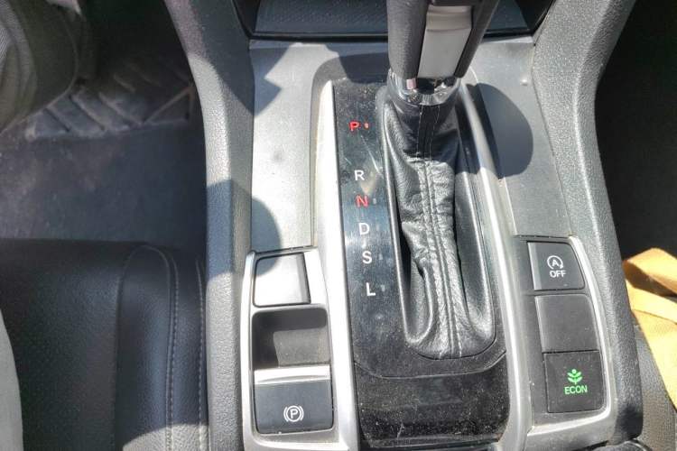 Used Honda Civic 2019 220TURBO CVT Dynamic Edition China VI Gear Lever