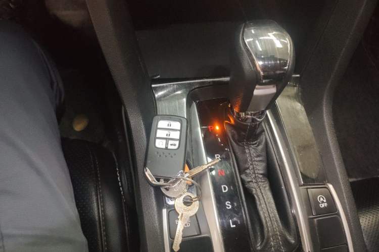 Used Honda Civic 2019 220TURBO CVT Dynamic Edition China VI Emission Standard Gear Lever