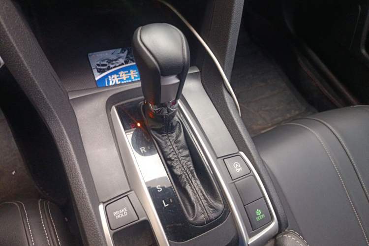 Used Honda Civic 2019 180TURBO CVT Shangyue Edition China V Emission Standard Gear Lever